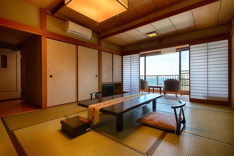 【露天風呂付】花たちばな館133号室または135号室
